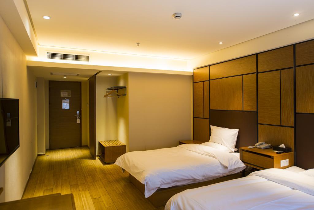Ji Hotel Shanghai Xujiahui Værelse billede