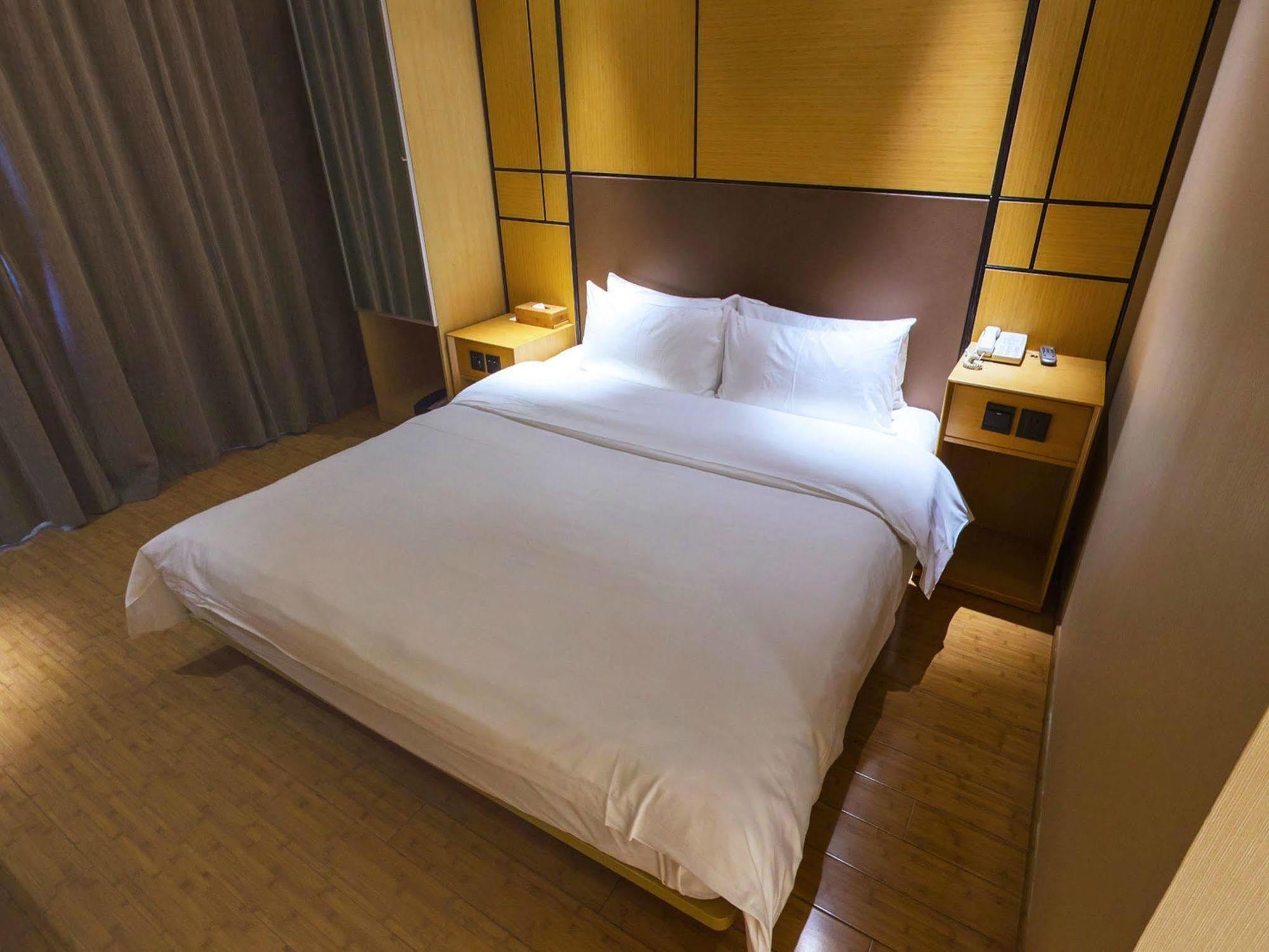 Ji Hotel Shanghai Xujiahui Eksteriør billede
