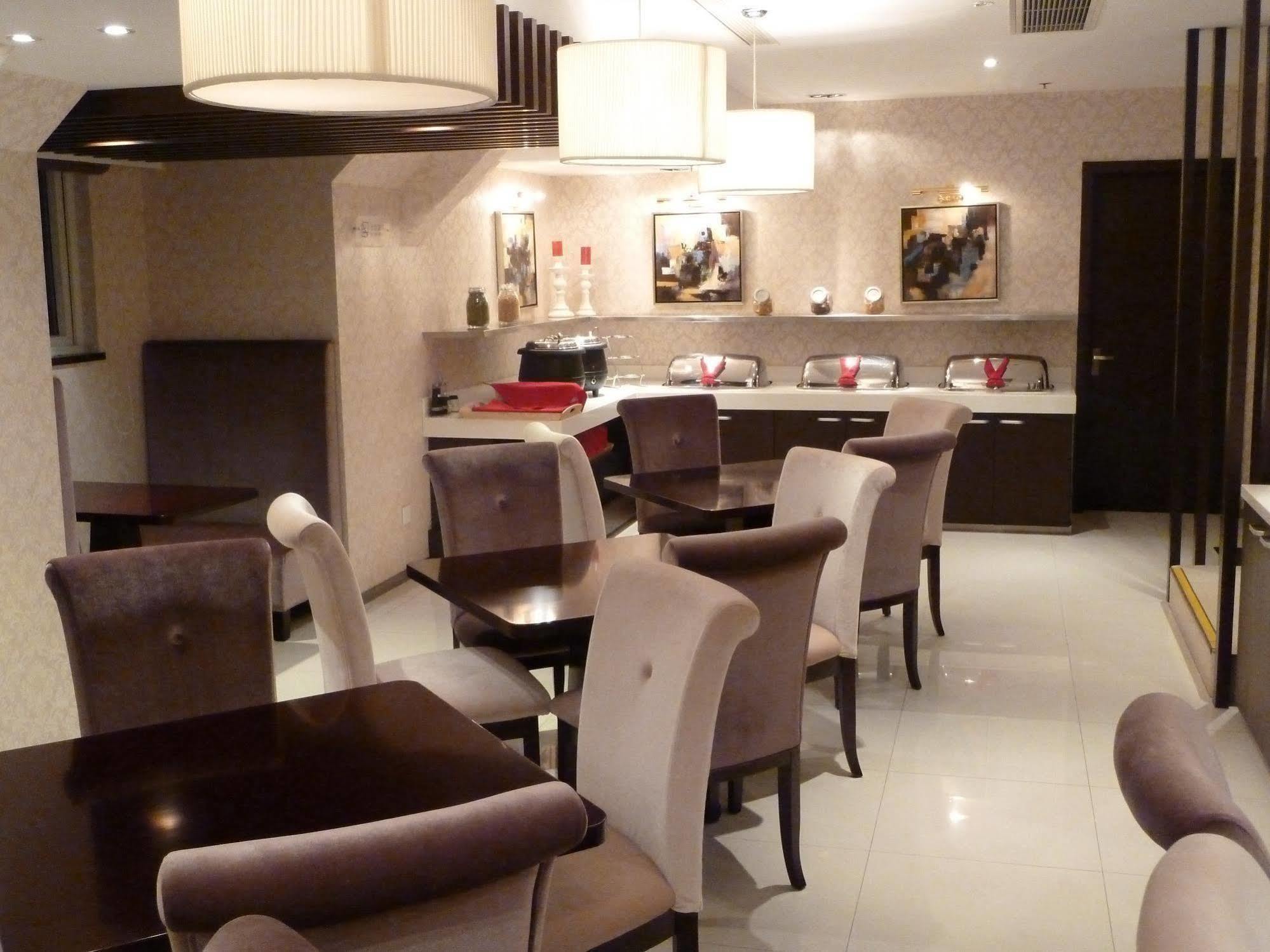 Ji Hotel Shanghai Xujiahui Eksteriør billede